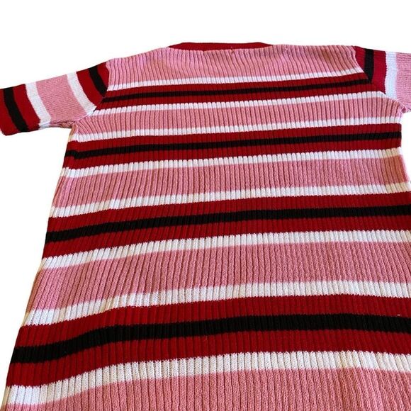 EUC Sweet Little Pink and Red Daisy Street Short Sleeve Sweater - Picture 3 of 9